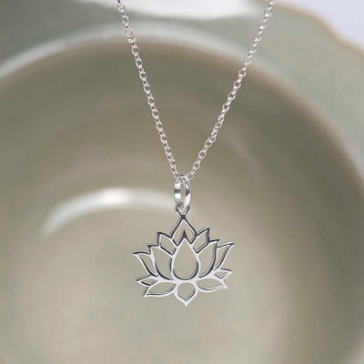ML748 Sterling Silver Lotus Flower Necklace 2