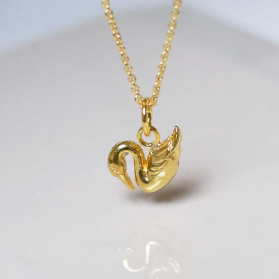 MB147G_Gold Plated Sterling Silver Swan Necklace_2 new