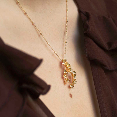 MB081PG _Gold Plated Forget Me Not Cluster Necklace_Model new