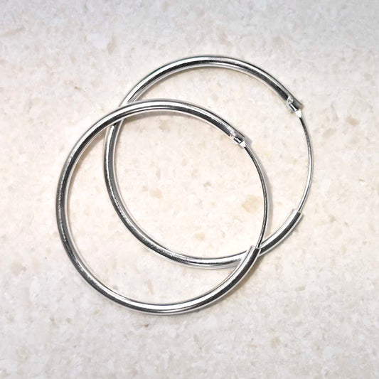 ME447_Sterling Silver 25mm Hoop Earrings_2