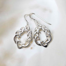 MC233S_Sterling Silver Celtic Love Loop Earrings (Shiny)_new 1