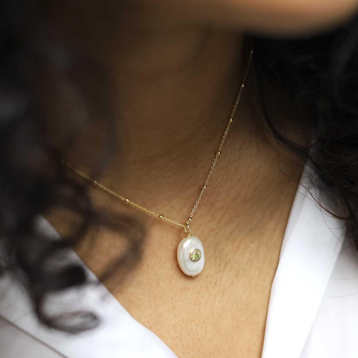 Sterling Silver Gold Plated Pearl and Peridot Stone Set Gem Necklace