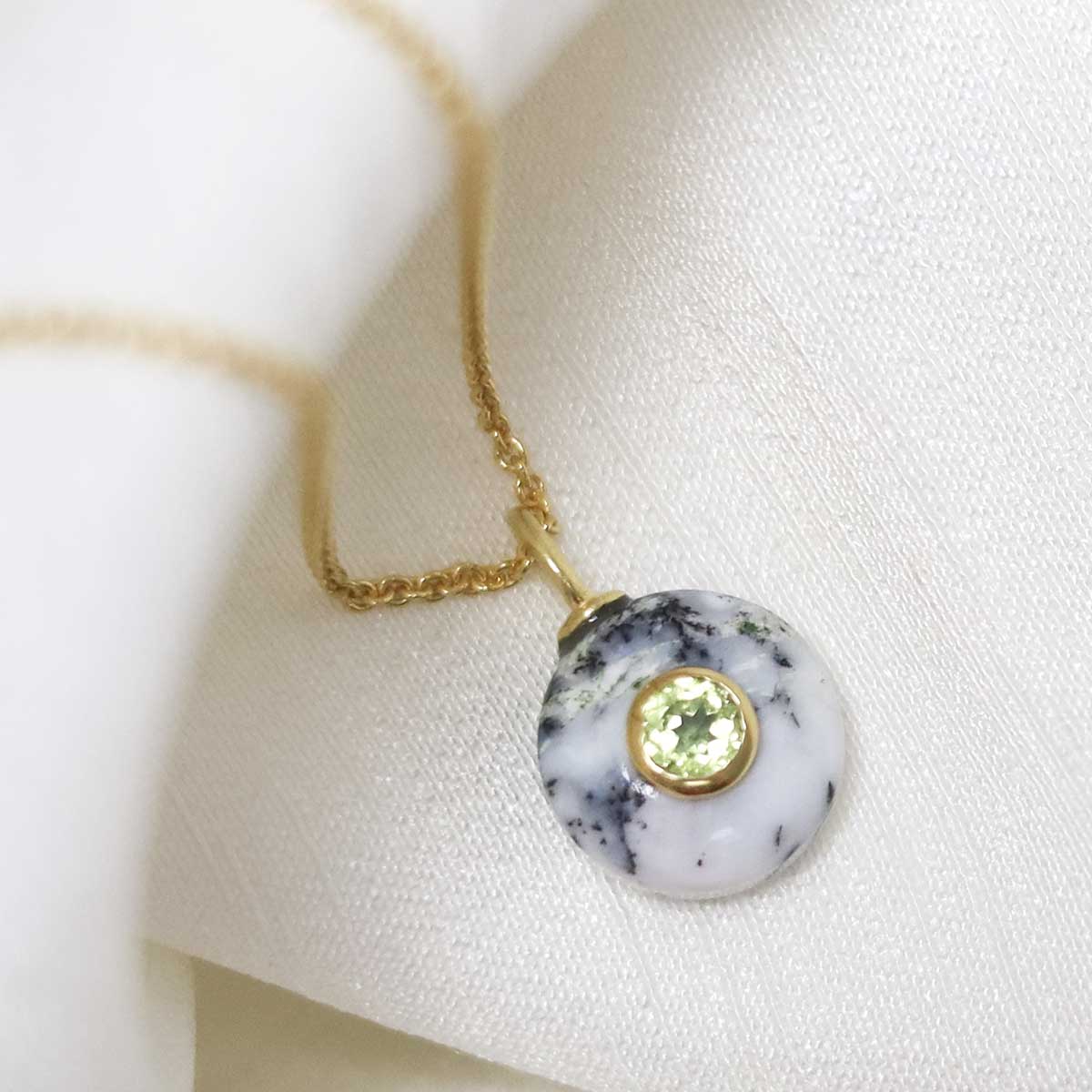 Sterling Silver Gold Plated Dendritic Agate and Peridot Stone Set Gem Necklace