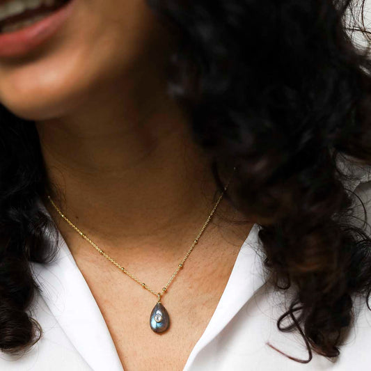 MM15_Sterling Silver Gold Plated Small Teardrop Labradorite and Blue Topaz Stone Set Gem Necklace_model