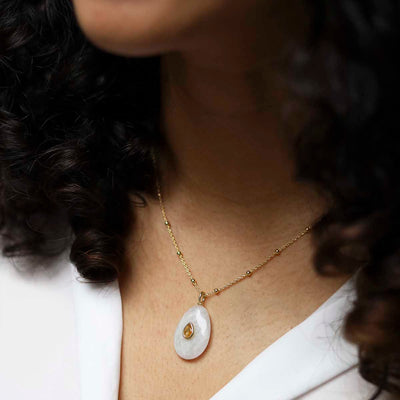 MM23_Sterling Silver Gold Plated Moonstone and Citrine Stone Set Gem Necklace_model