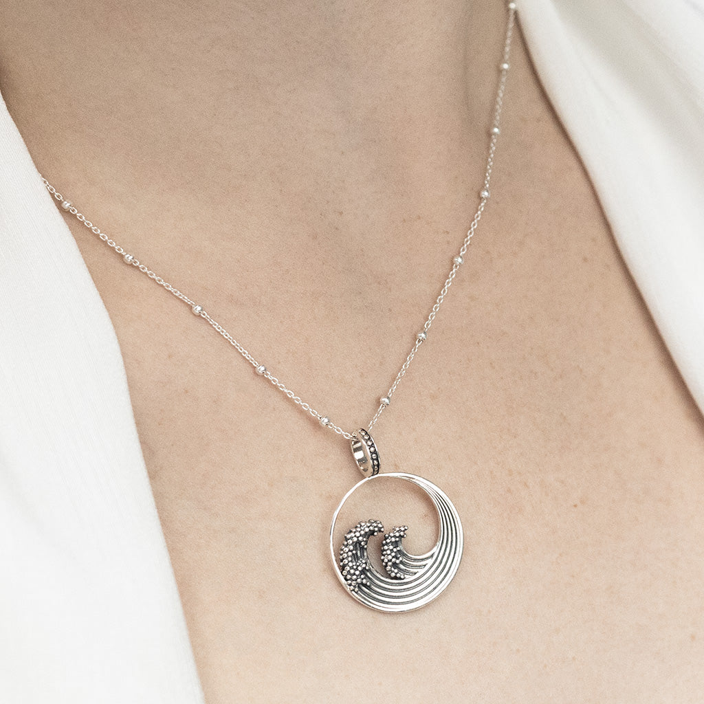 Sterling Silver Great Wave Necklace