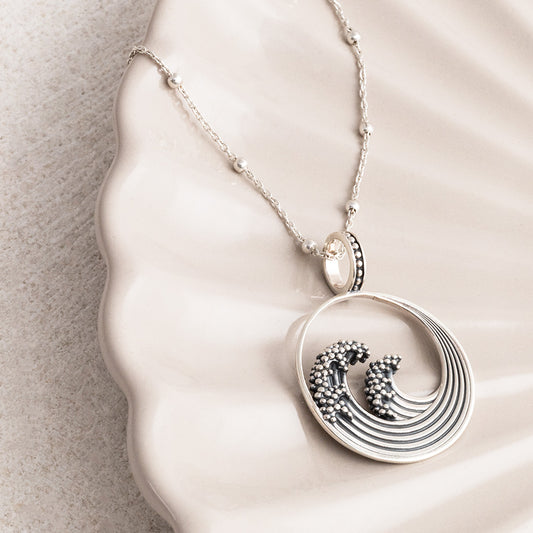 ML715P Sterling Silver Great Wave Necklace 1