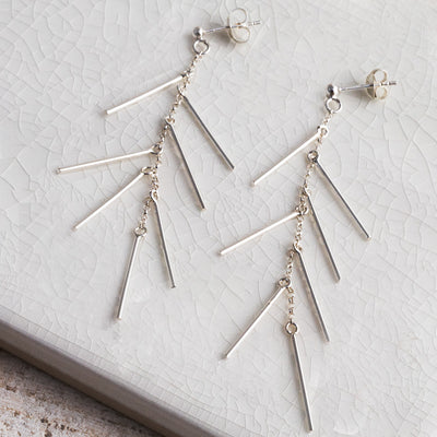 MK826 Sterling Silver Dancing Bar Studs 2