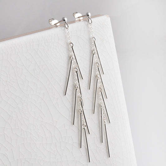 MK826 Sterling Silver Dancing Bar Studs