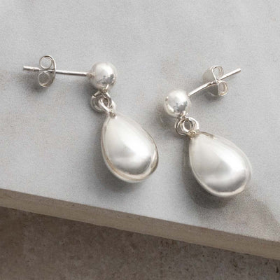 MK830 Sterling Silver Rain Drop Studs 2