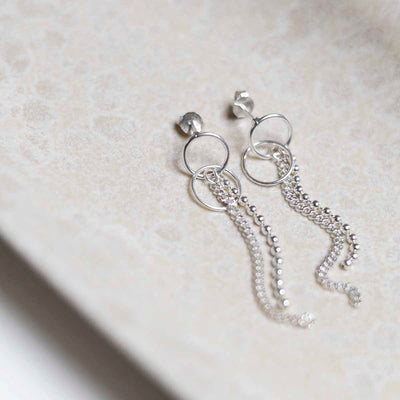 MK827_Sterling Silver Curb and Bead Dangly Studs_1