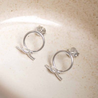 MK834_Sterling Silver Circle Knot Studs_2