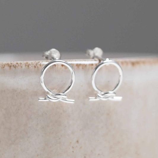 MK834_Sterling Silver Circle Knot Studs_1