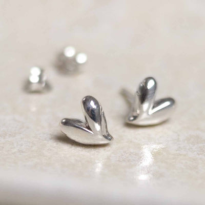 ML722_Sterling Silver Love Heart Studs_2