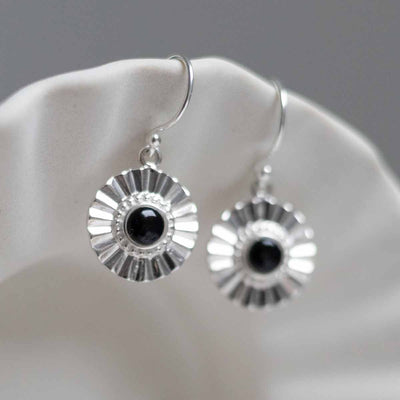 ML700o_Sterling Silver Onyx Sun Disc Dangly Earrings_2
