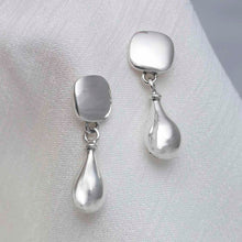 ML713_Sterling Silver Rain Droplet Studs_2-2