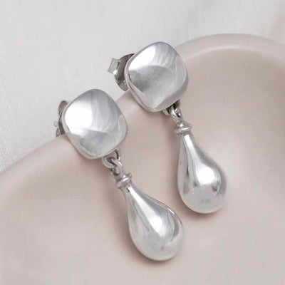 ML713_Sterling Silver Rain Droplet Studs_1-2