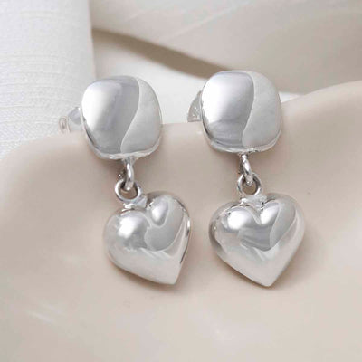 ML712_Sterling Silver Heart Droplet Studs_1
