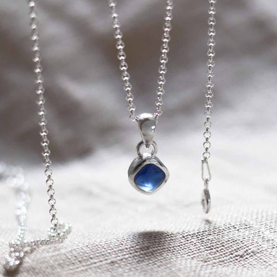 MW03_Sterling Silver Iolite Birthstone Necklace (March)_belcher_2