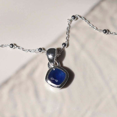 MW03_Sterling Silver Iolite Birthstone Necklace (March)_satellite_1