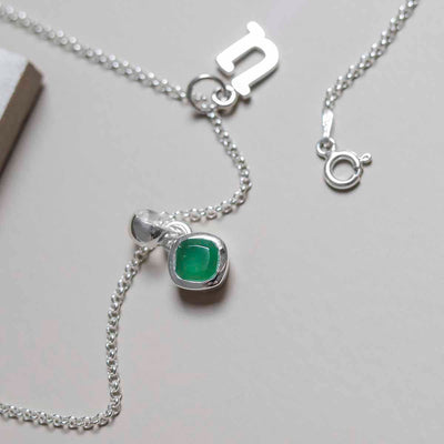 MW05_Sterling Silver Emerald Birthstone Necklace (May)_add on_1