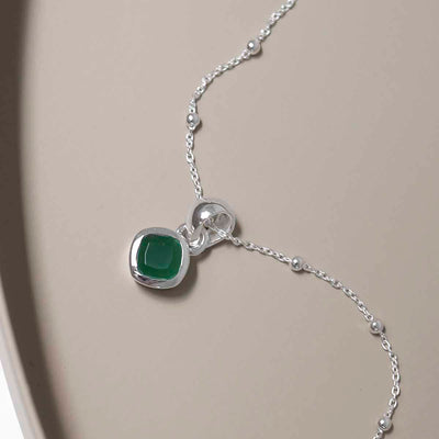 MW05_Sterling Silver Emerald Birthstone Necklace (May)_satellite_2