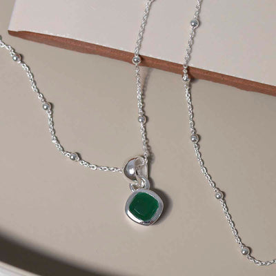 MW05_Sterling Silver Emerald Birthstone Necklace (May)_satellite_1