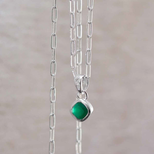 MW05FPN_Sterling Silver Emerald Birthstone Fine Paperclip Necklace (May) _2