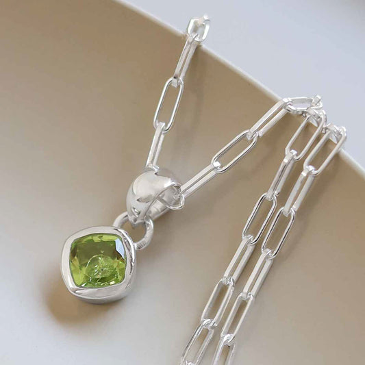 MW08FPN_Sterling Silver Peridot Birthstone Fine Paperclip Necklace (August)_1