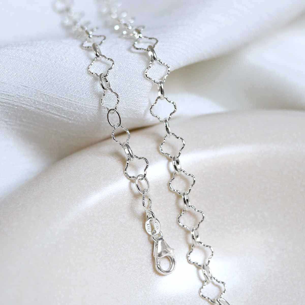 Sterling Silver Shimmer Clover Necklace