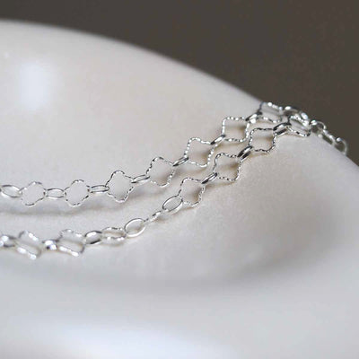 MV1346N_Sterling Silver Shimmer Clover Necklace_1