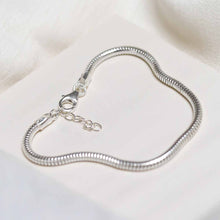 MV1351_Sterling Silver Snake Bracelet_4
