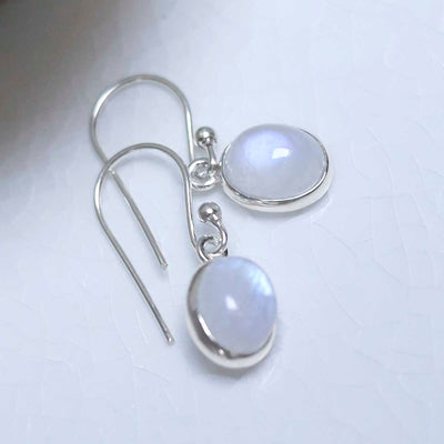 MJ750D_Sterling Silver Dangly Moonstone Oval Earrings_2
