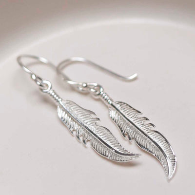 ME497_Sterling Silver Dangly Lucky Feather Earrings_7