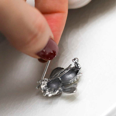 MC261_Sterling Silver Bee Brooch_2