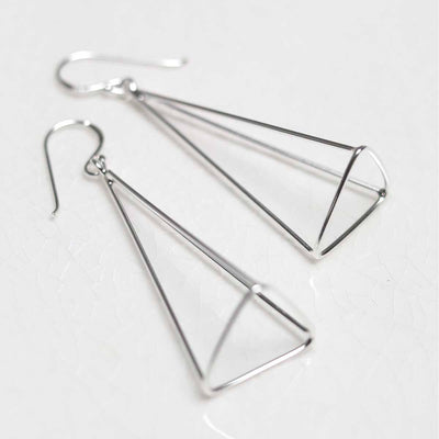 ME484_Sterling Silver Dangly Trigonal Pyramid Earrings_4