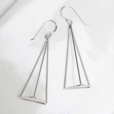 ME484_Sterling Silver Dangly Trigonal Pyramid Earrings_7