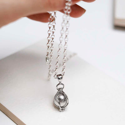 MH654_Muonionsalusta Meteorite Spinning Orb Necklace_6