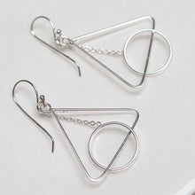 MD344_Sterling Silver Triangle And Circle Dangly Earrings_4