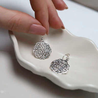 MC239_Sterling Silver Celtic Dara Knot Dangly Earrings_6