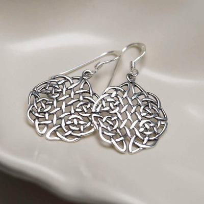 MC239_Sterling Silver Celtic Dara Knot Dangly Earrings_7