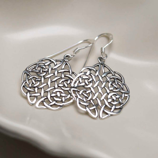 MC239_Sterling Silver Celtic Dara Knot Dangly Earrings_7