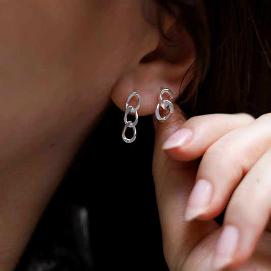 MG004L_MG004S_Sterling Silver Curb Chain Earrings_model new