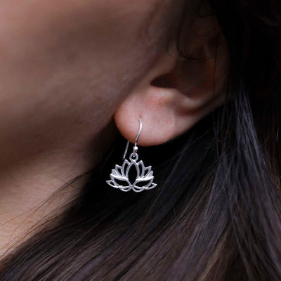 ME456_Sterling Silver Dangly Lotus Flower Earrings_model