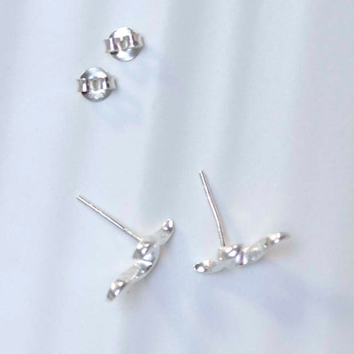 MD373_Sterling Silver Wave Studs_new 4