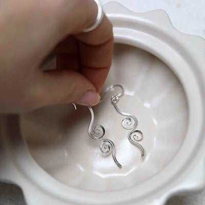MS1151_Sterling Silver Reflected Twirl Dangly Earrings_6