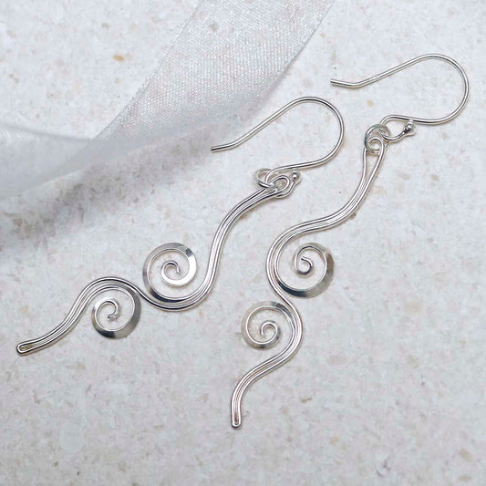 MS1151_Sterling Silver Reflected Twirl Dangly Earrings_7