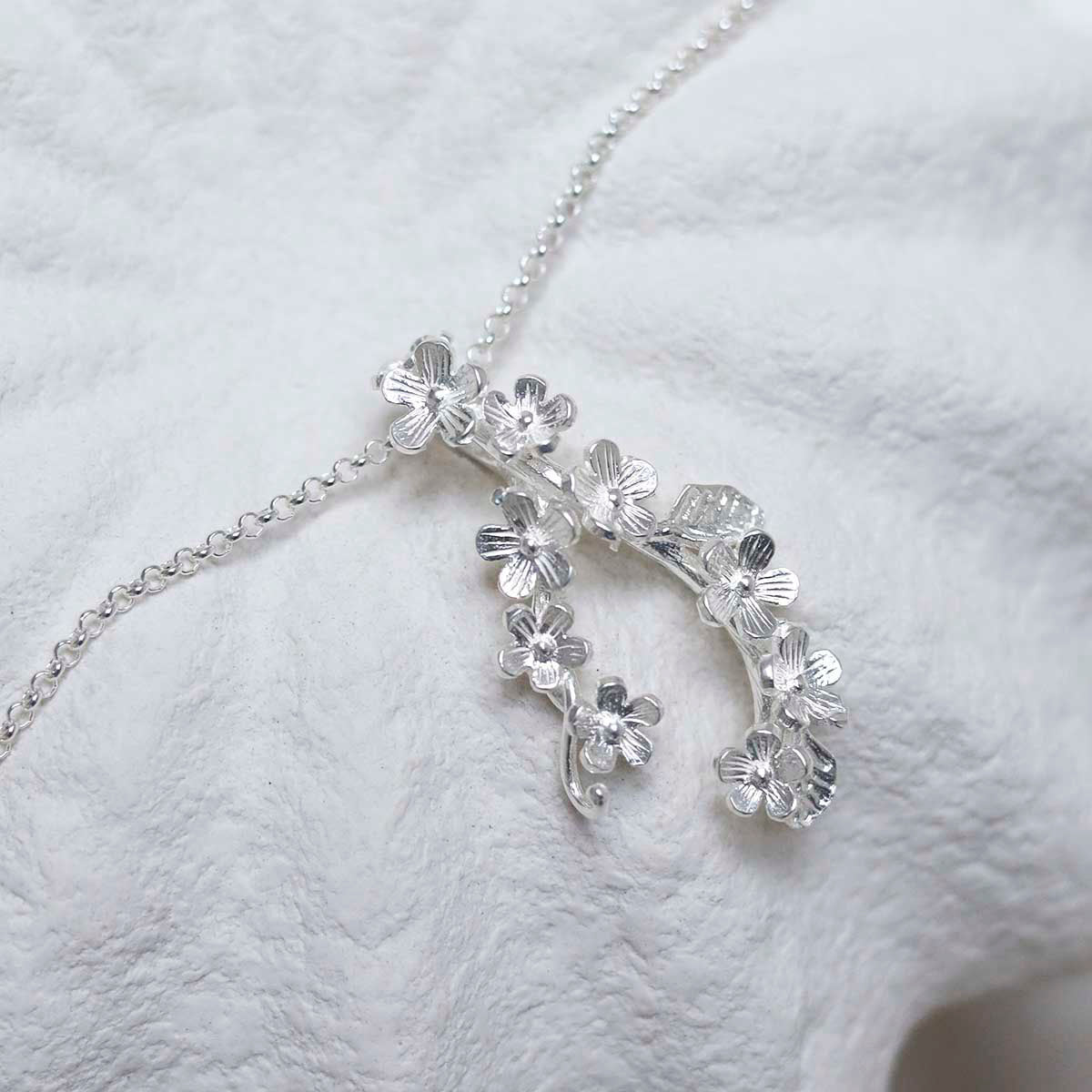 Sterling Silver Forget Me Not Cluster Necklace