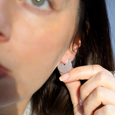 ML891S_Sterling Silver Stolen Slice Earrings_ reshoot 4