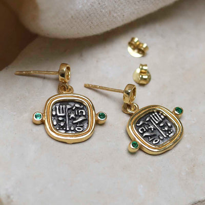 MZB149E_Gold Plated Sterling Silver Hieroglyphics Square Earrings_11